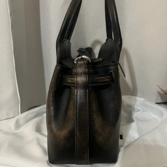 Coach Empire 28 Loved Leather - Picture 3 of 12